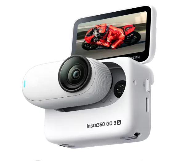 Insta360 GO 3S action camera used for a guided tour with remote interpreting